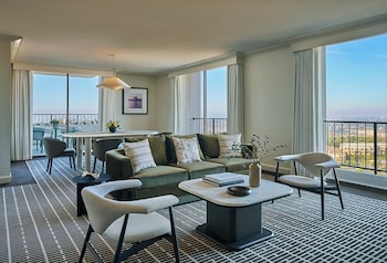 Lido Balcony Two Bedroom Queen Suite