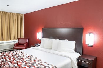 Superior Room, 1 King Bed (Jetted Tub, Smoke Free)