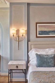Premium Room (St Marks View)