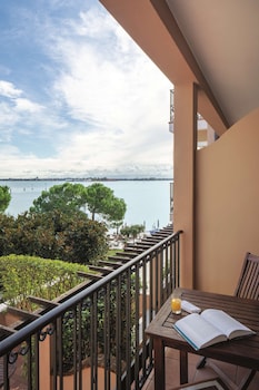 Suite, Balcony, Lagoon View