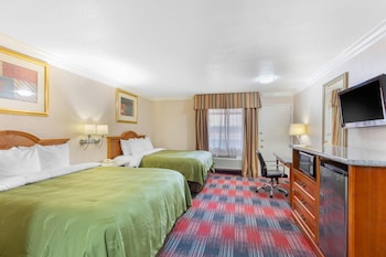 Standard Room, 2 Queen Beds, Non Smoking