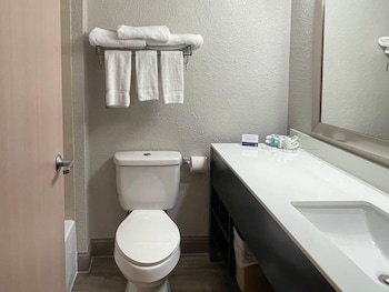 Room, 2 Queen Beds, Accessible, Non Smoking (Efficiency)