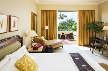 Superior Waterfront View, 2 Double Beds