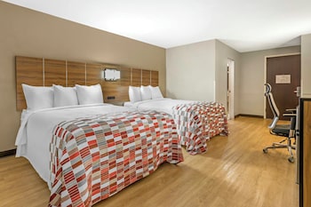Deluxe Room, 2 Queen Beds, Non Smoking