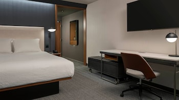 Room, 2 Queen Beds (Mobility/Hearing Accessible, Tub)