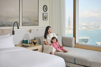 Grand Premier Harbour View King