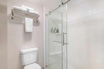 Standard Room, 2 Double Beds, Non Smoking