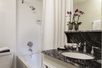 Superior Room, 1 Queen Bed