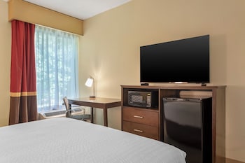 Standard Room, 2 Queen Beds, Non Smoking
