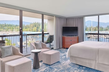Room, 1 King Bed, Balcony, Harbor View