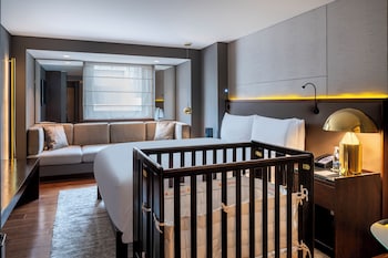 Superior Room, 1 Queen Bed