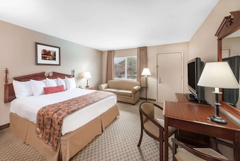 Standard Room, 1 King Bed