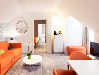 Executive Suite, 1 King Bed with Sofa bed