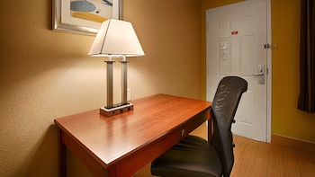 Standard Room, 2 Queen Beds, Non Smoking, Microwave