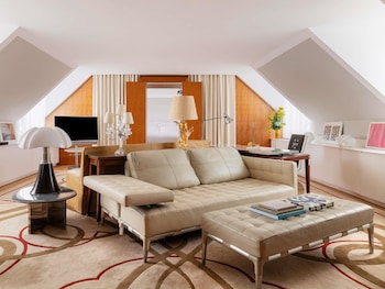 Penthouse Suite