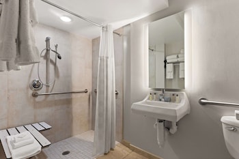 Room, 2 Queen Beds, Mobility Accessible, Non Smoking (Roll-in Shower)