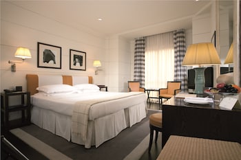 Gallery Prestige Room