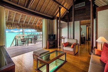 Room, Multiple Beds, Overwater (Marina View)