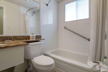 Suite, 2 Queen Beds, Non Smoking, Refrigerator & Microwave (with Sofabed)