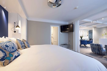 Suite, 1 King Bed