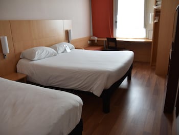 Standard Room, Multiple Beds