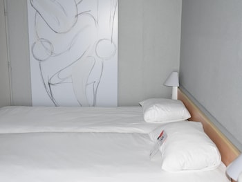 Standard Room, 2 Twin Beds