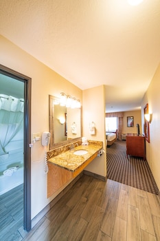 Standard Double Room Single Use, 2 Queen Beds