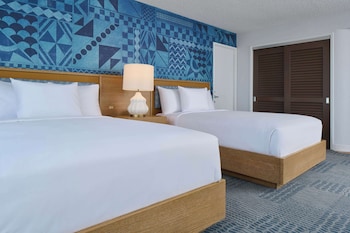 Room, 2 Double Beds, Mobility Accessible (Waikiki View)
