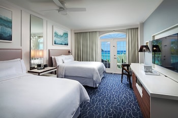 Room, 2 Double Beds, Pool View