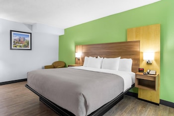 Suite, 1 King Bed, Non Smoking (Large)