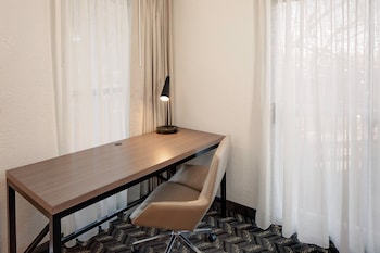 Studio, 1 Queen Bed