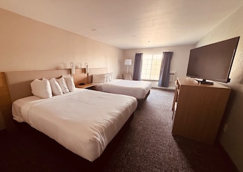 Room, 2 Queen Beds, Non Smoking