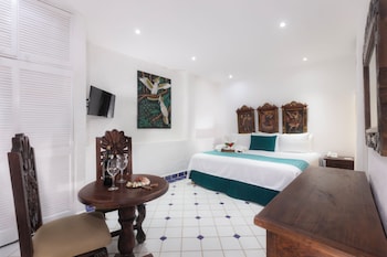 Standard Room, 1 King Bed