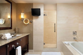 Suite, 1 Bedroom, Fireplace