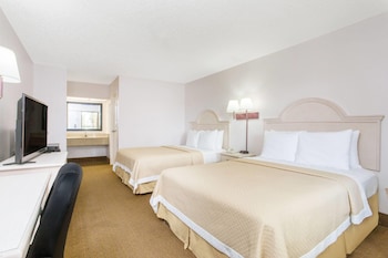 Room, 2 Queen Beds, Non Smoking