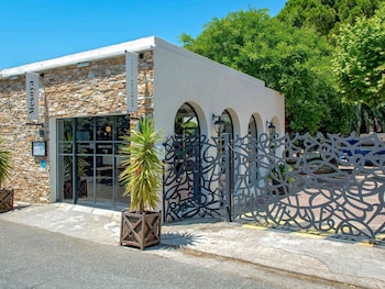 Privilege, Room, 1 Double Bed, Patio, Garden View