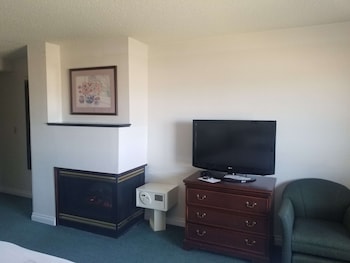 Suite, 1 Queen Bed, Non Smoking, Fireplace