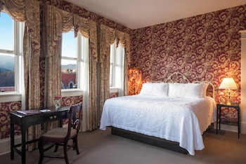 Premium Room, 1 King Bed (Historic King)