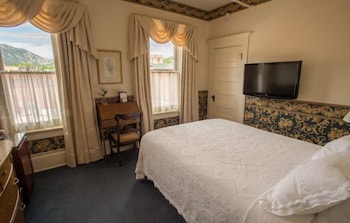 Room, 1 King Bed (Historic Queen)