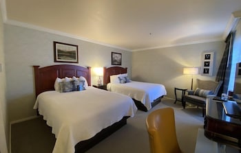 Double Room, 2 Queen Beds, Accessible (North Wing)