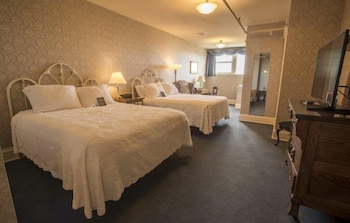 Room, 2 Queen Beds (Historic Queen Queen)