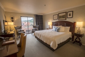 Superior Room, 1 King Bed