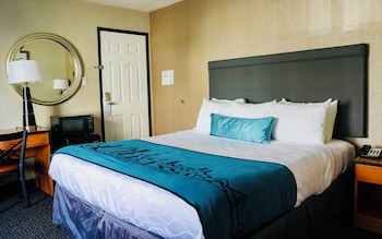 Deluxe Room, 1 King Bed Main Building - Newly Renovated