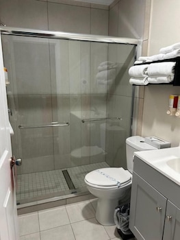 Suite, 2 Queen Beds, Non Smoking, Ocean View