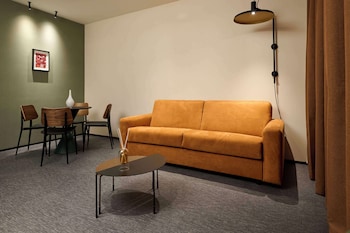 Executive Suite, 1 King Bed with Sofa bed, Terrace
