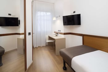 Economy Single Room