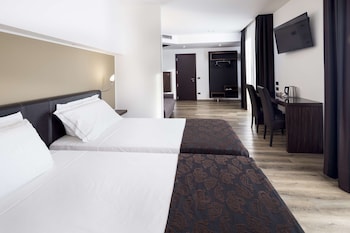 Family Twin Room