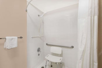 Room, 2 Queen Beds, Accessible, Non Smoking (Bathtub w/Grab Bars, Hearing Access)