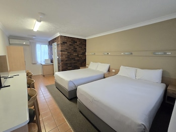 Standard Room, 2 Double Beds, Non Smoking