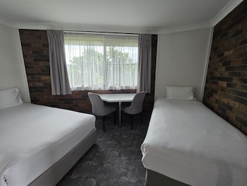 Suite, Multiple Beds, Non Smoking